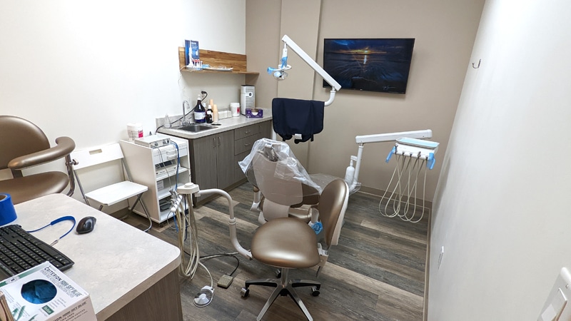 22 - 222 Northridge California Dental Office For Sale - Southern California  Dental Broker | Dental Practice Sales and Transitions