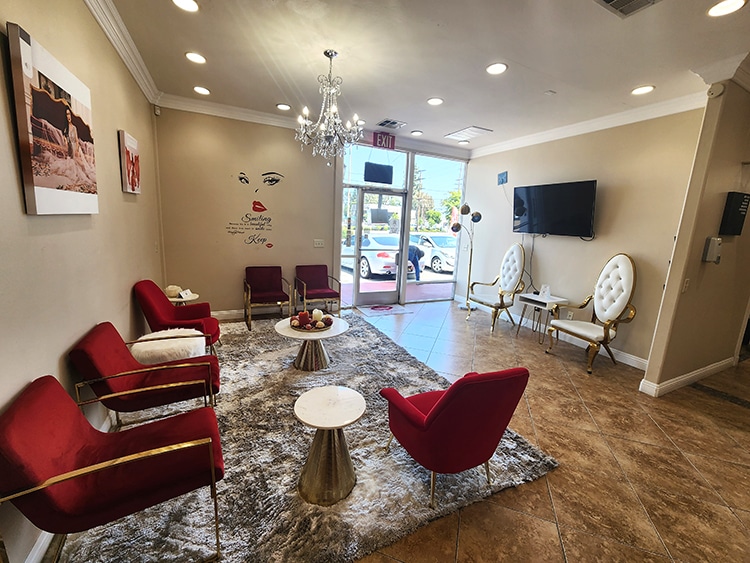 23 504 Santa Ana Orange Southern California Dental Broker Dental   Lobby 1 5 