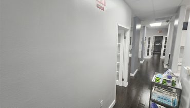 25 – 558 Brea