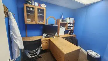 25 – 514 Lake Forest