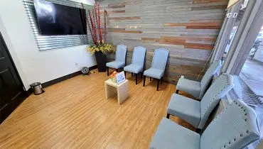 25 – 589 Laguna Hills