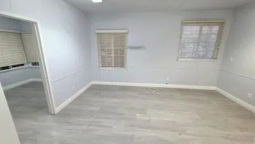 25 – 286 Huntington Park