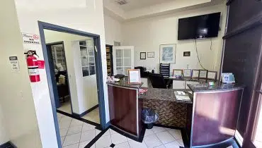 25 – 283 Huntington Park