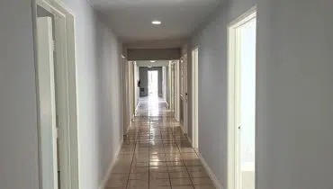 25 – 286 Huntington Park