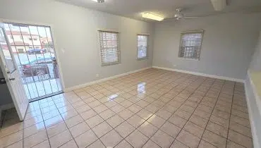 25 – 286 Huntington Park