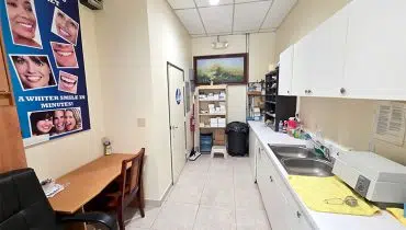 25 – 210 Studio City Valley Village