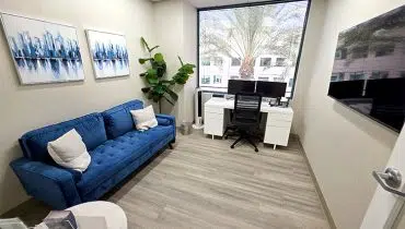 25 – 207 West Covina