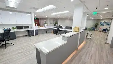 25 – 207 West Covina