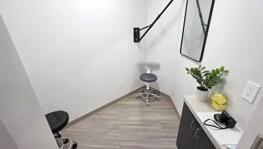 25 – 207 West Covina
