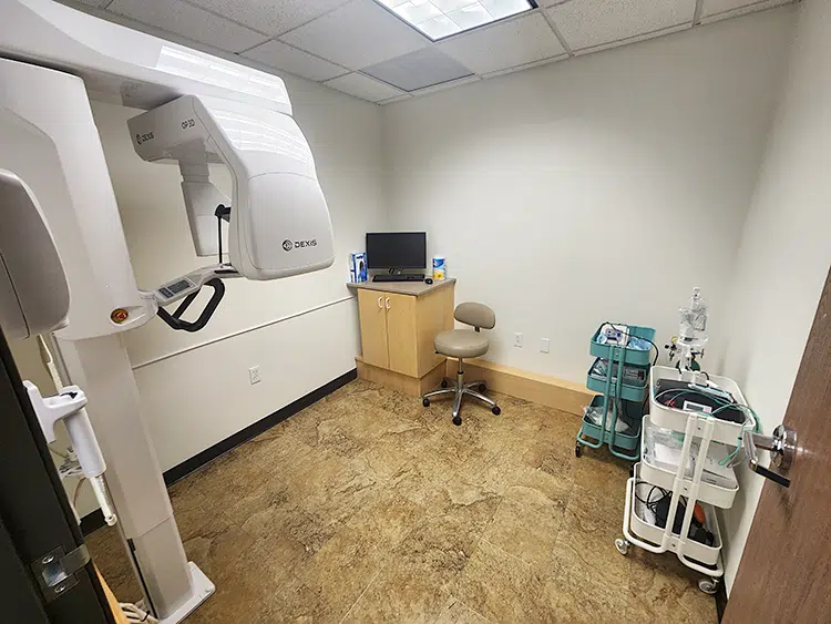 25 – 564 Huntington Beach