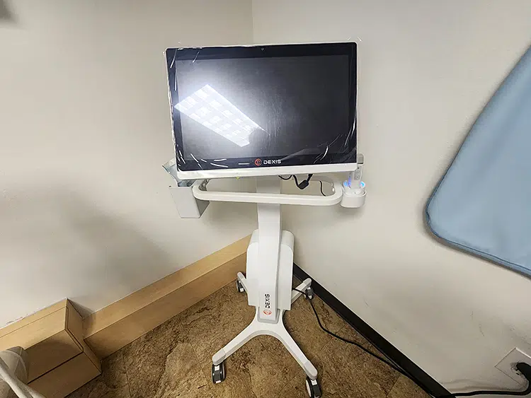 25 – 564 Huntington Beach