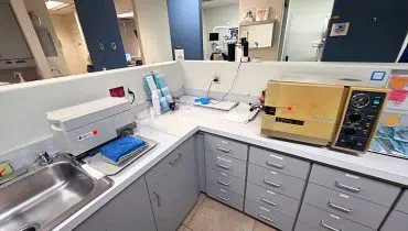 25 – 300 Riverside