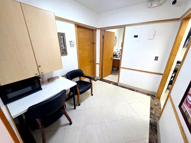 25 – 234 San Fernando