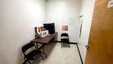 25 – 537 Santa Ana