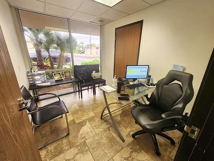 25 – 564 Huntington Beach