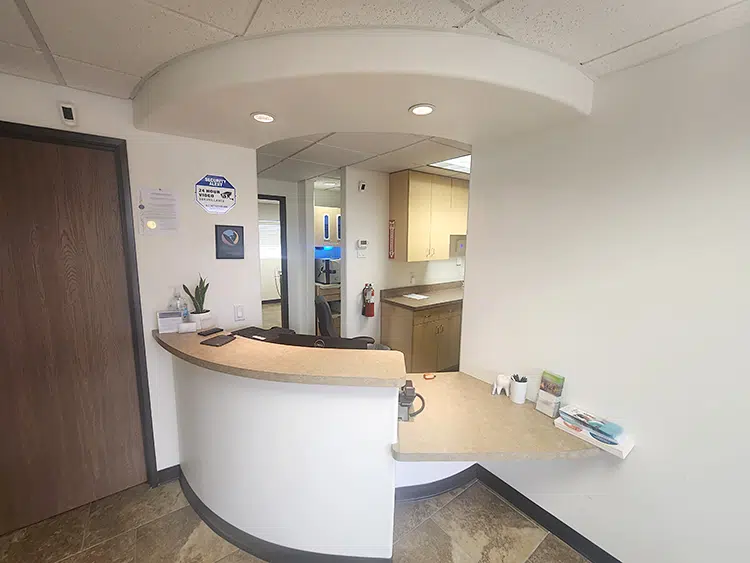 25 – 564 Huntington Beach