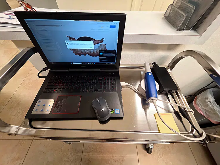 25 – 300 Riverside