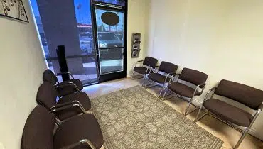 25 – 300 Riverside