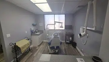 25 – 572 Santa Ana