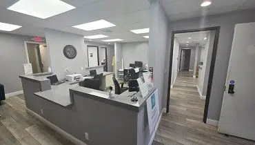 25 – 572 Santa Ana