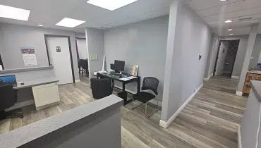 25 – 572 Santa Ana