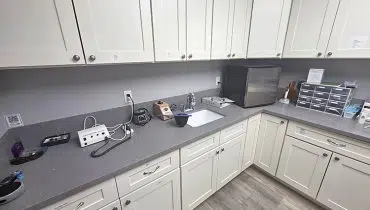 25 – 572 Santa Ana