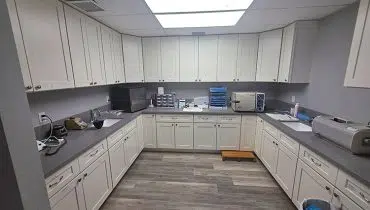 25 – 572 Santa Ana